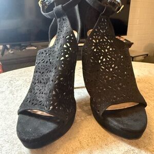 Aldo Black Cutout Heels